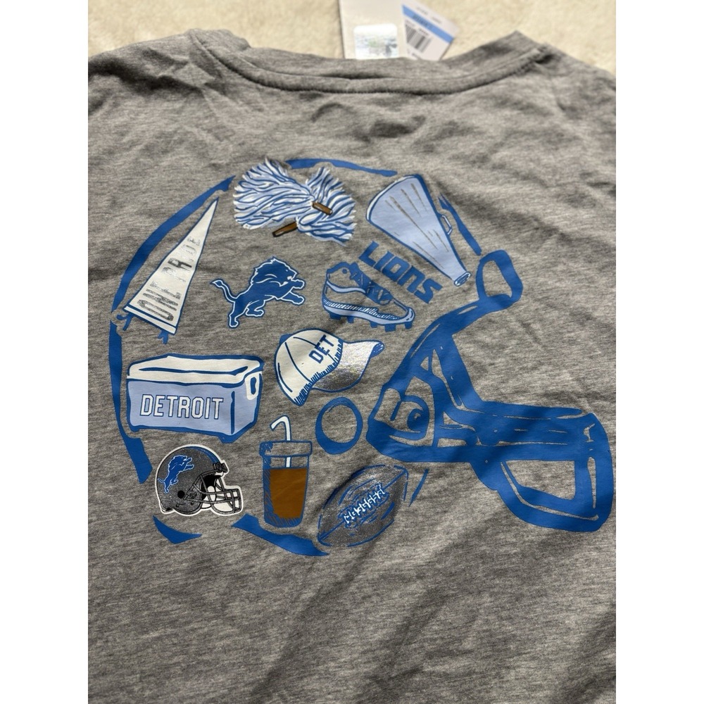 Detroit Lions Women's Graphic Short Sleeve T Shirt Size Large Breast Pocket NWT